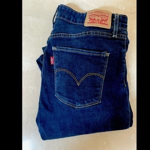 Levi Strauss & Co 721 high rise skinny size 28